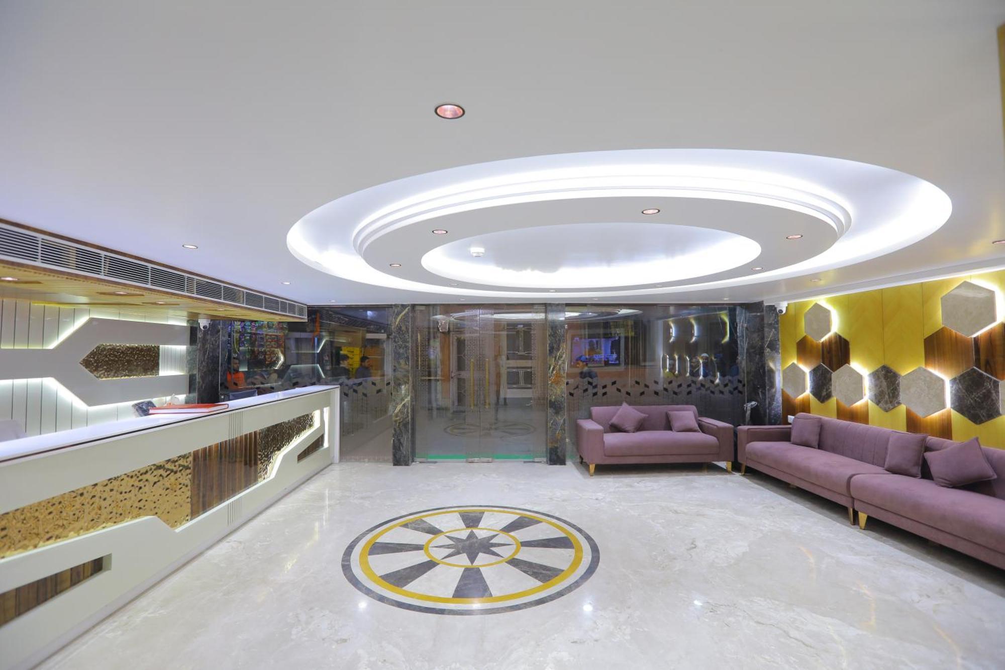 Hotel Glitz - Walk In From New Delhi Railway Station 외부 사진